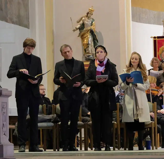 v. links: Bass Tobias Haufler, Tenor Reinhold Zott, Alt Vanessa Fasoli, Sopran Katharina Hofman-Mayer