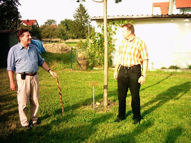 Ein Baum wurde für den bekanntesten Sohn Straßbergs gepflanzt