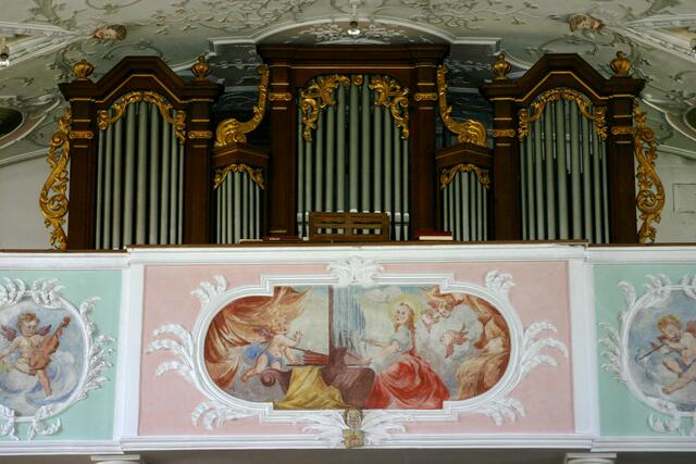 Sieht gut aus, ist aber völlig marode: Die Batzenhofener Orgel.