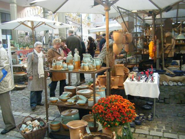 Die Blumen im Vordergrund passten gut zum Stand
