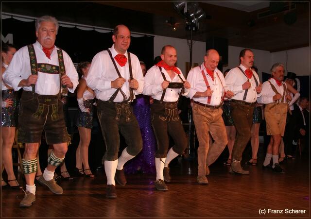 ORCC-Herrenballett mit furioser Darbietung