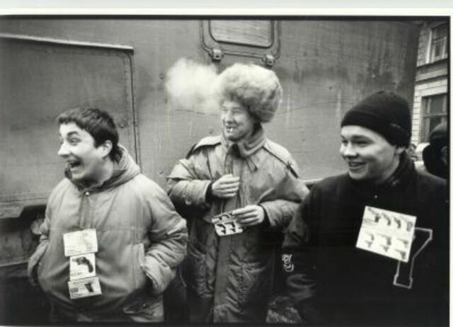 Jugendliche Waffenhändler in St. Petersburg 1994 | Foto: mit Genehmigung von Daniel Biskup
