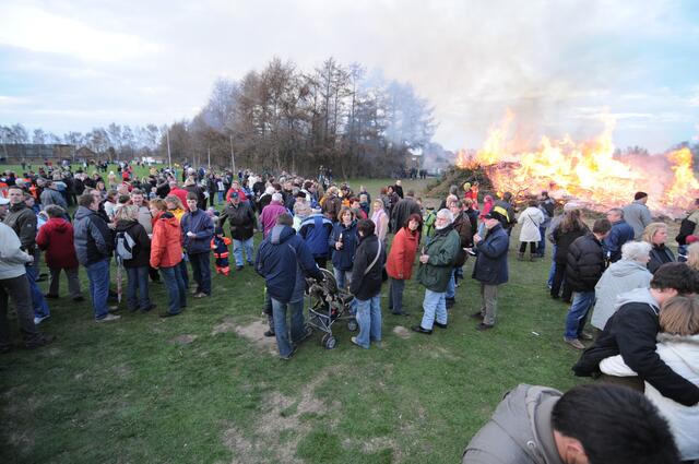 Osterfeuer Großenheidorn