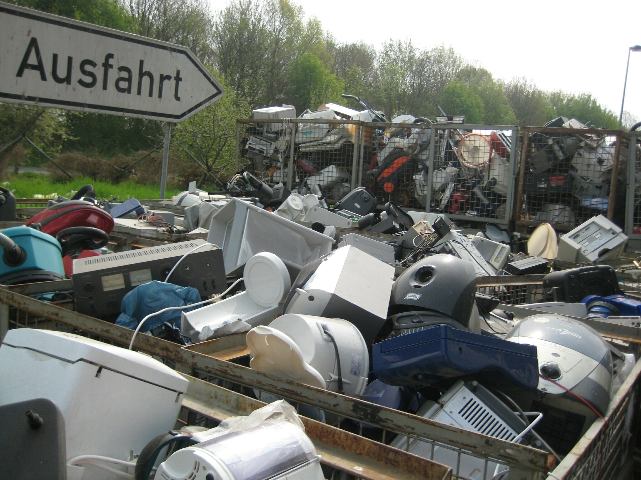 Abfall,Abfall,Abfall.