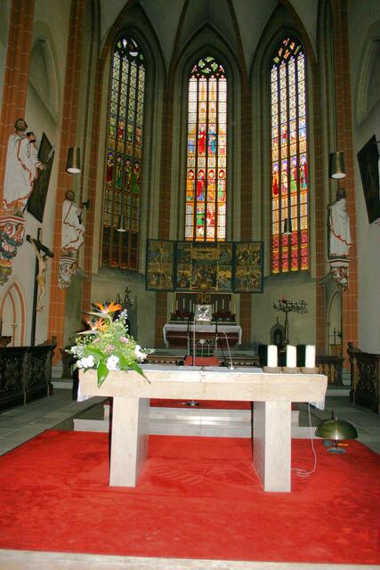 Altarraum der Kirche St. Cyriakus, dem sogenannten "Eichsfelder Dom".