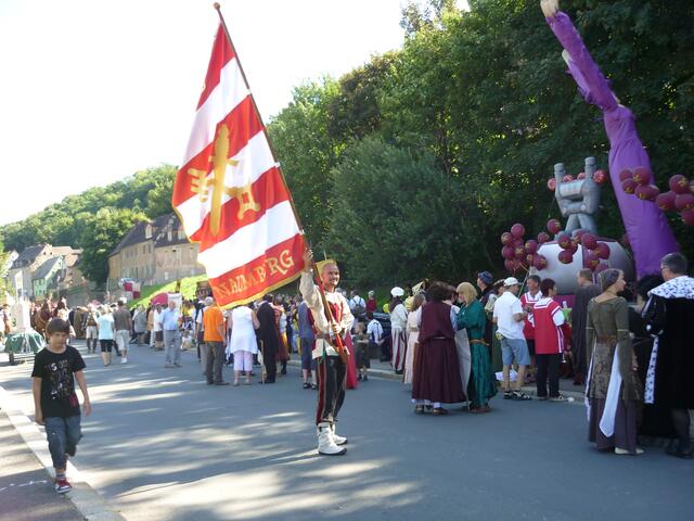 Der staatliche Fahnenträger von Naumburg