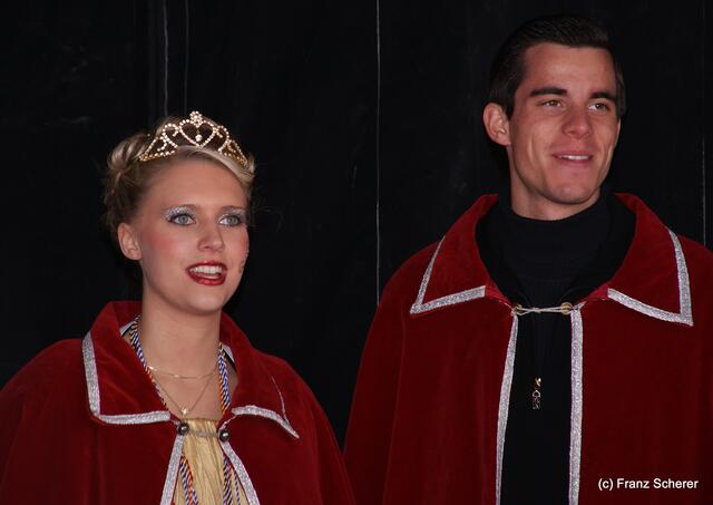 Friedberger Faschingsumzug 2011 - Das ORCC-Prinzenpaar  Prinzessin Jenny I. und Prinz André I.