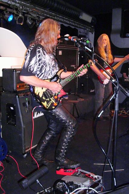 Wolfsburg 19.03.11 - Gitarrenpower. Dete Klaman, Rolf Vatteroth