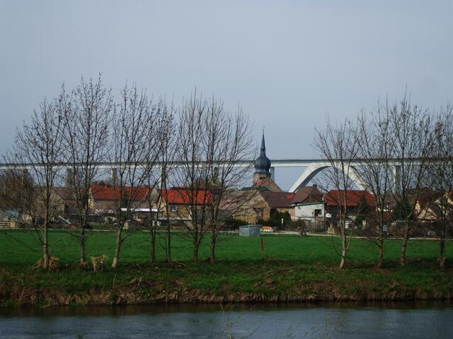 4.4.2011  Dorfkirche