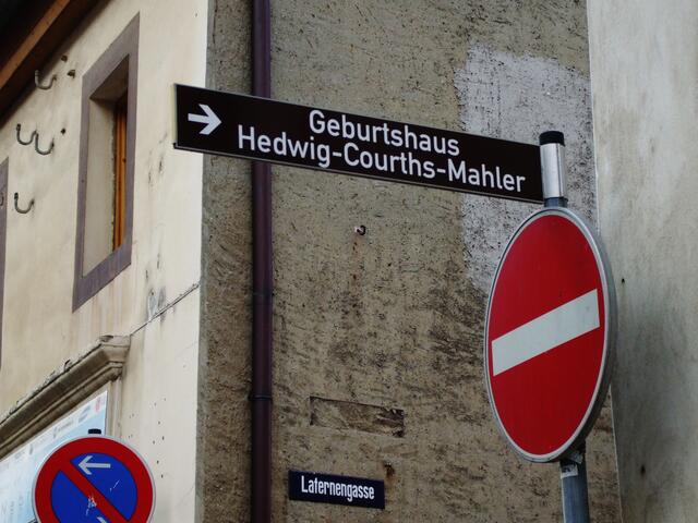 Wegweiser zum Geburtshaus