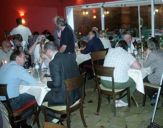 Überall gibt es Interessantes zu besprechen