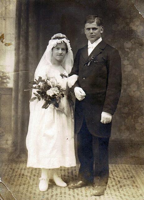 Karl Ebel und Ehefrau Frieda am Hochzeitstag 12.4.1924