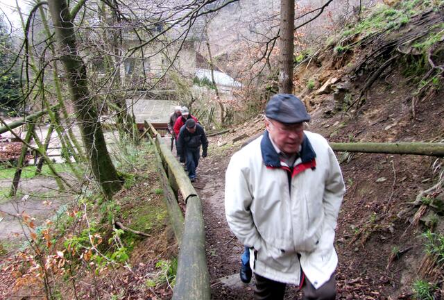 Der Rückweg ist zum Anfang etwas steil ........