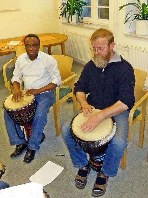 Lutz und André erarbeiten neue Rhythmen