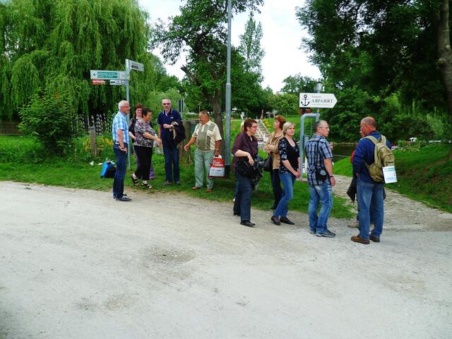 Begrüßung am Blütengrund !