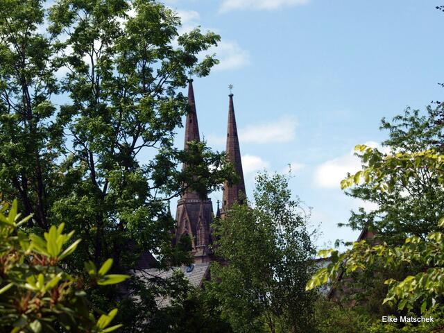 ...die beiden Türme gehören zu der Elisabethkirche..