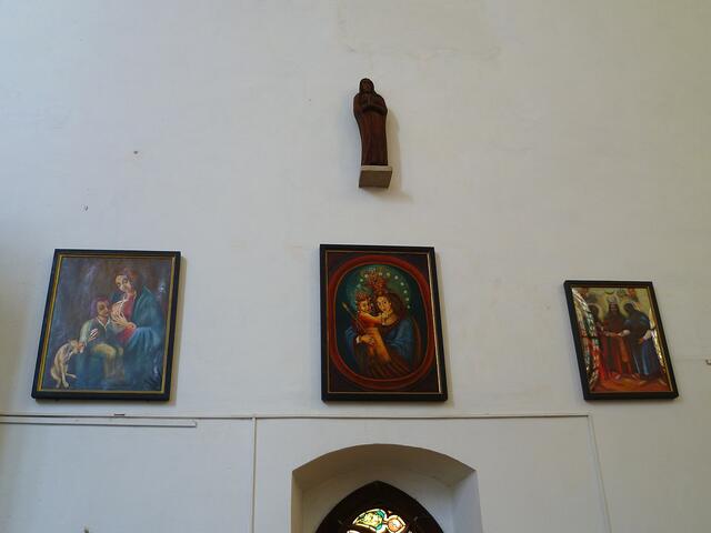 Holzmadonna und drei Bilder aus dem Nachlass der Fam. Wissel !