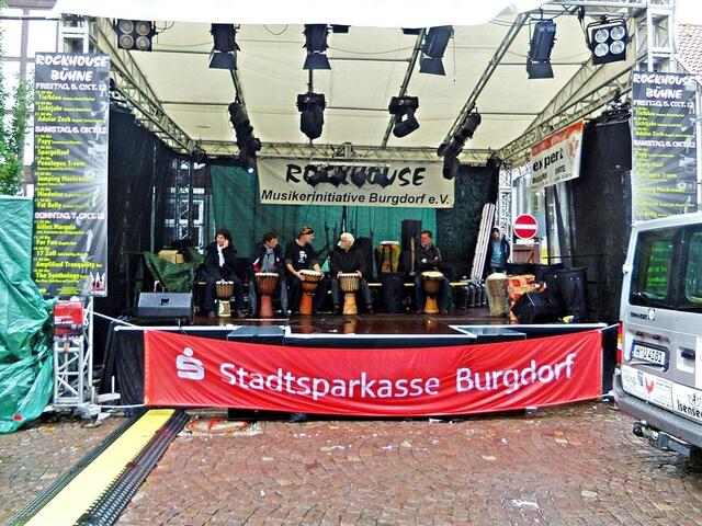 Oktobermarkt 2012 - verregneter Auftakt