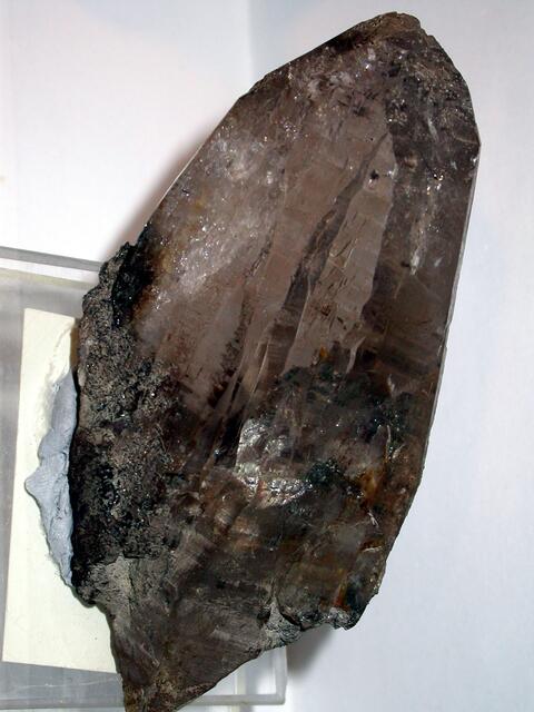 Vielleicht bekannt: der Rauchquarz wird auch zu Schmuck verarbeitet. | Foto: Museumsarchiv