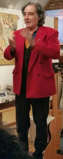 Hausherr José S. Ocón Cao bei der Begrüßung