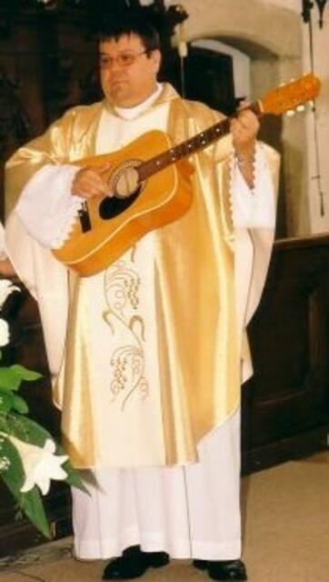 Pfarrer Wieslaw Bujak | Foto: © Bild: https://buchdorf.bistum-eichstaett.de CC 