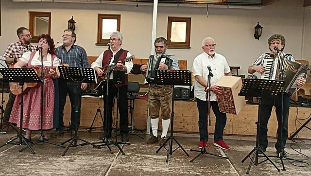 … die Bäldle-Musikanten | Foto: © Bild: Christa Scheller