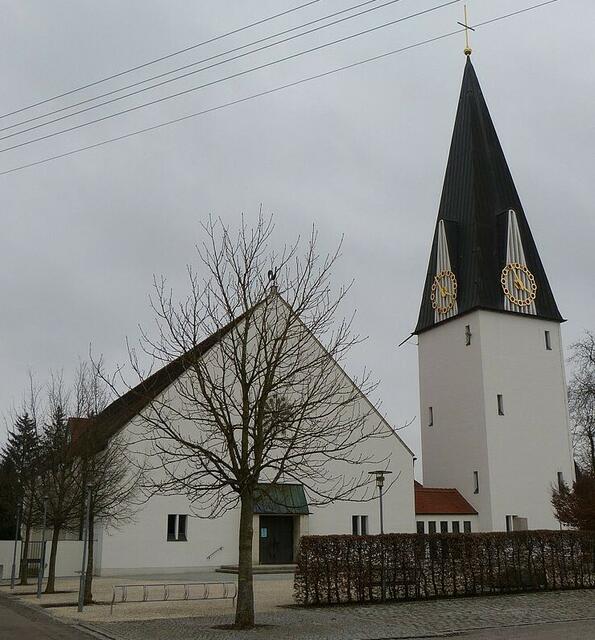 Fellheimer Pfarrkirche Herz Jesu Außenansicht | Foto: © Bild: https://de.m.wikipedia.org CC 