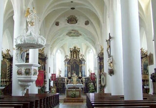 Innenansicht St. Walburga in Monheim | Foto: © Bild: www.bistum-eichstaett.de CC 