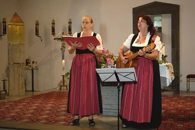 Ida Rau und Erna Dirschinger  | Foto: © Bild: Josef Alt 