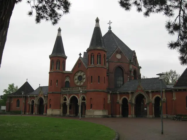 Stadtfriedhof Hannover-Stöcken, Haupteingang | Foto: eigenes Bild