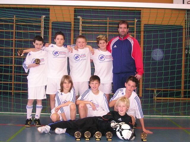 D 2 Junioren holen den Siegercup aus Rain