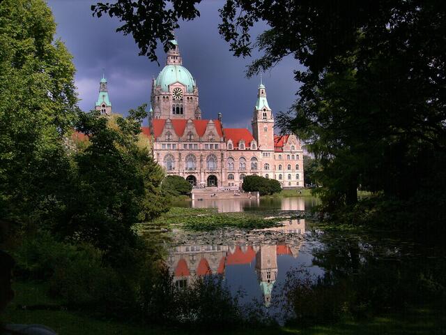 es ziehen dunkle Wolken auf, ein Zeichen ? ;-)