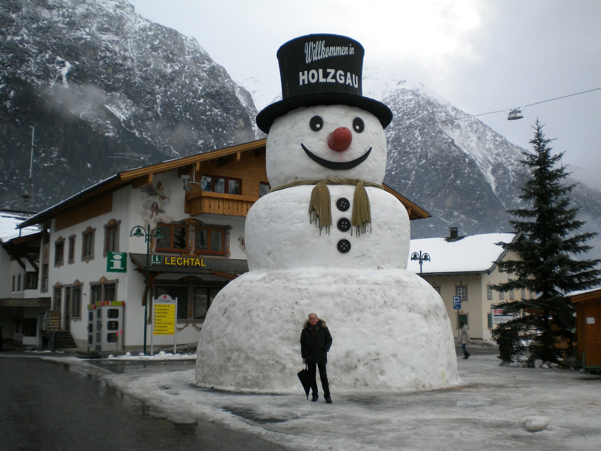 Wo steht der größte Schneemann in Bayern