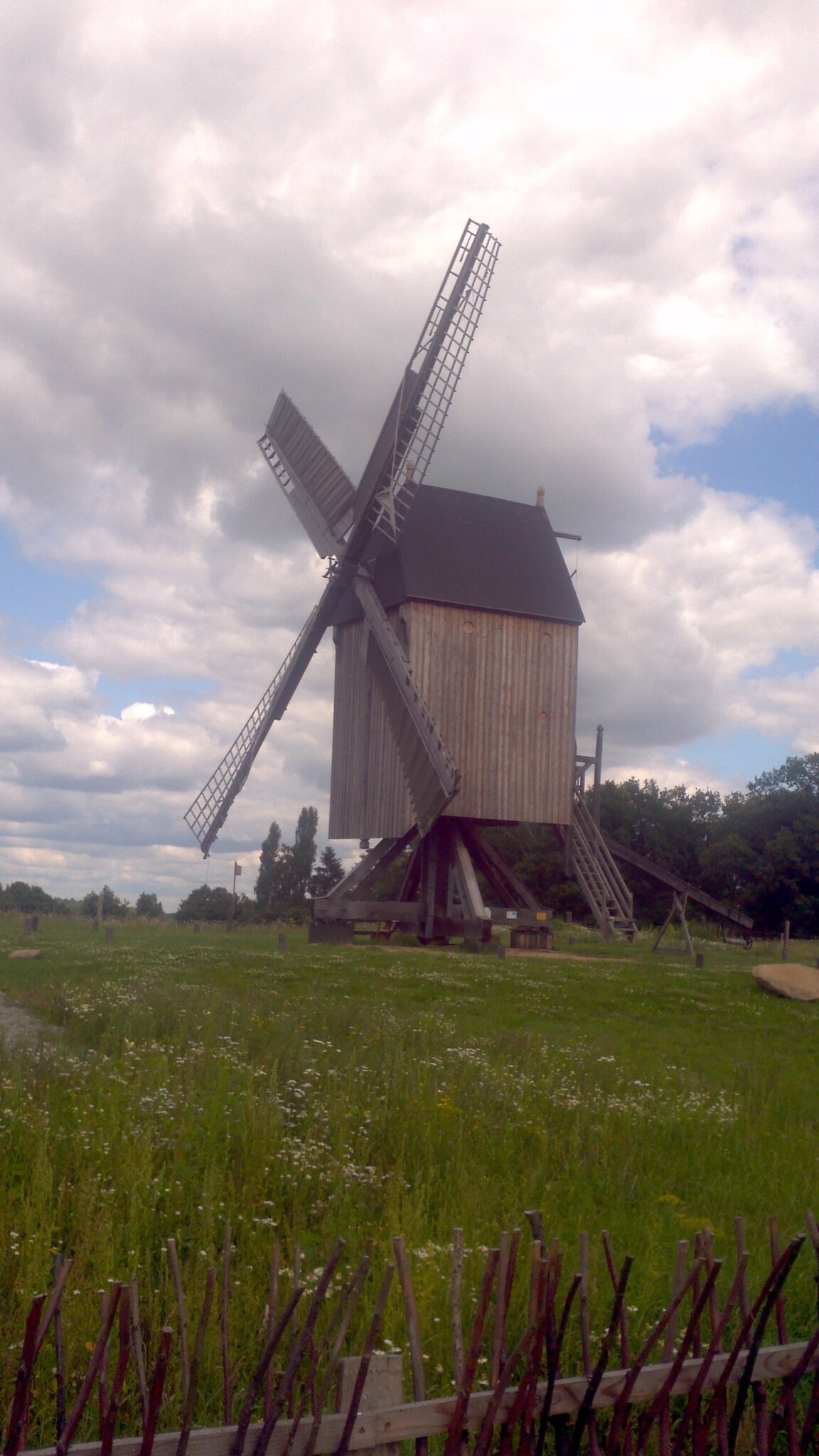 Bockwindmühle Wettmar beim Geocaching mit dem Handy aufgenommen