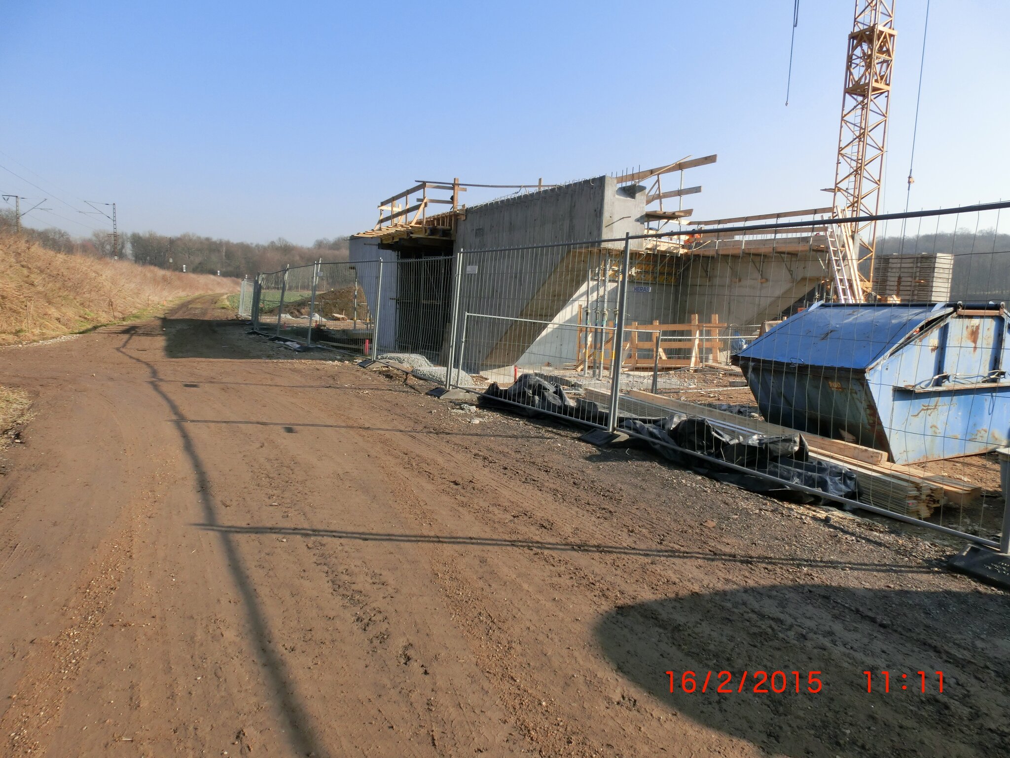 bau-der-neuen-bahnbr-cke-in-mockern-gegen-ber-der-alten-br-cke