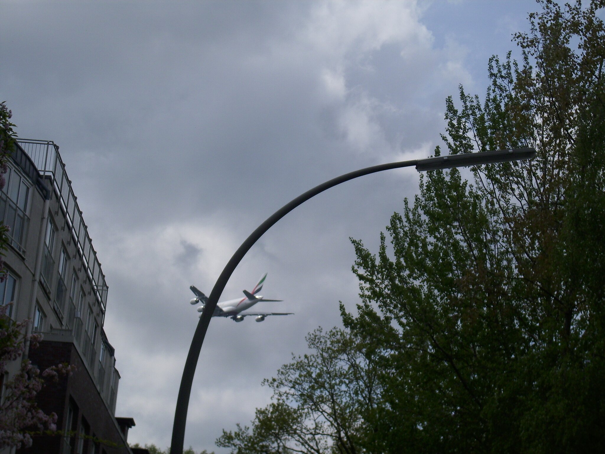 Die Einflugschneise des A 380 über Bahrenfeld