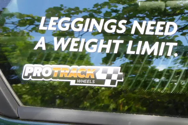Leggings need a weight limit - Ich kenne Deine Nachbarinnen :-)).