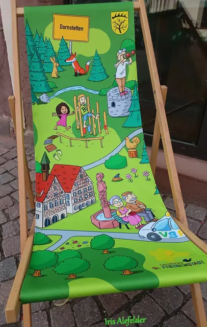 Ein wunderschönes Ausruhplätzchen vor der Tourist Info in Dornstetten. | Foto: Iris Alef.