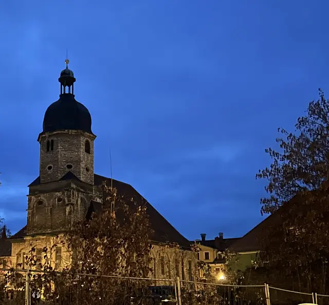 ... wird nicht mehr als Kirche genutzt, sondern als Archiv. 