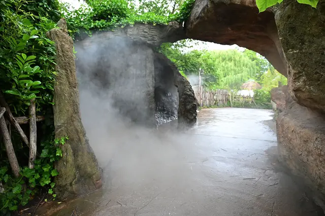 Die Nebelgrotte ist bei Kindern im Sommer beliebt.