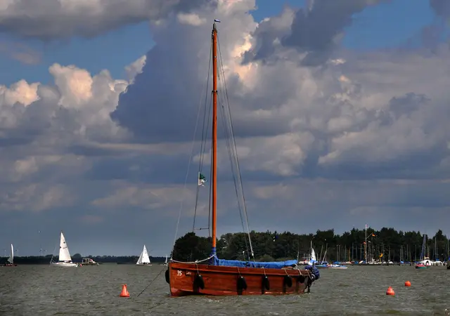 "Auswandererboot" in Steinhude