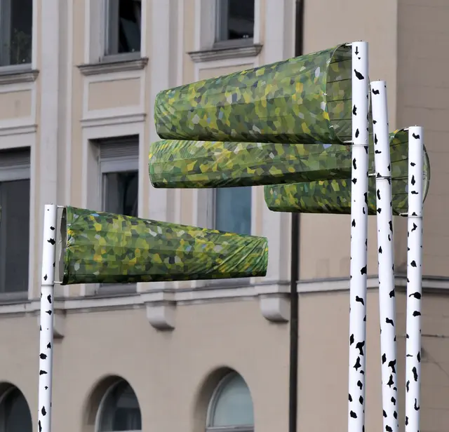Kunstinstallation „o.T.“ (ohne Titel) von Dominik Geilker und Stefanie Schmoll am Aegidientorplatz