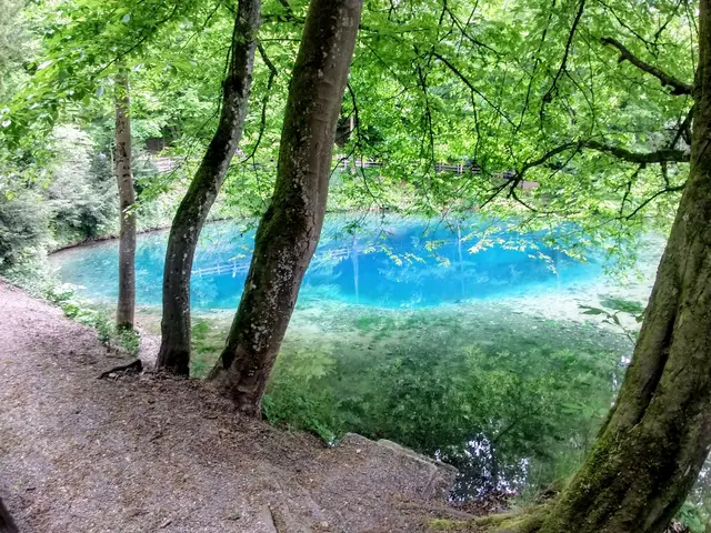 bei Blaubeuren  | Foto: JH