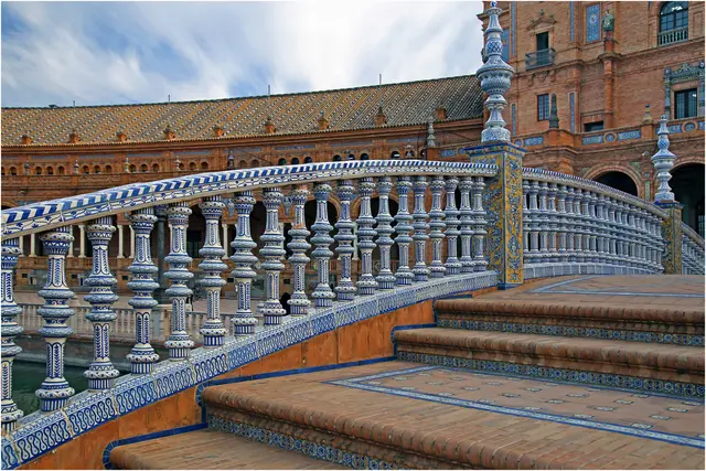 ... an der 'Plaza de Espana' in Sevilla.