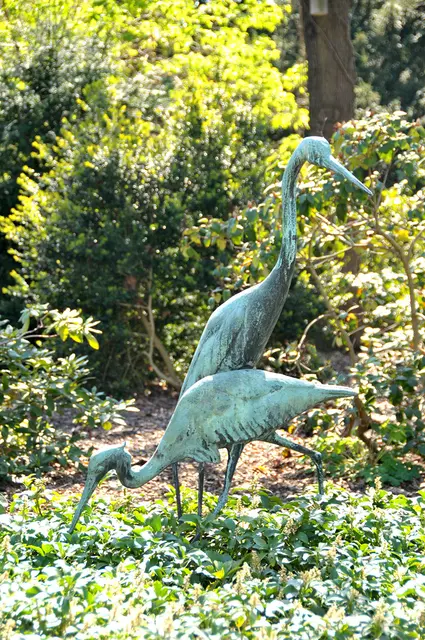Das Orginal (wurde 1950 gestohlen) der Bronzestatuengruppe wurde 1935 von der Bildhauerin Ruth Meisner geschaffen.