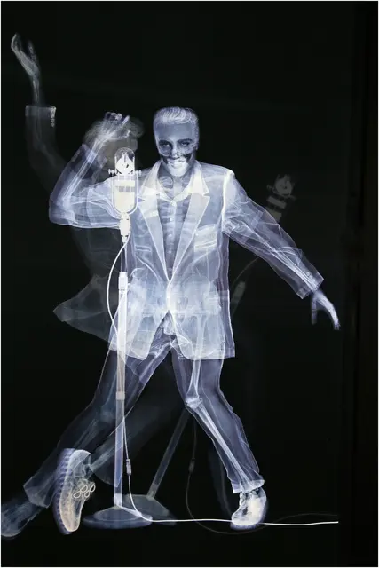 ....zumindest als Hologramm.