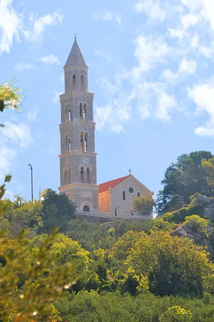 Pfarrkirche Unserer Lieben Frau vom Rosenkranz in Igrane, Kroatien.