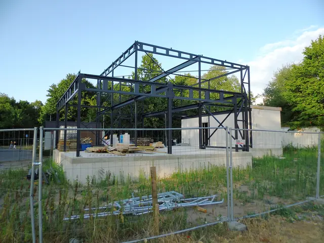🏗 Baustellen "Bistro Gusto 42" Fischertorstraße an der Rheinpromenade in Wesel.
Ist - Zustand: 21.07.2026 | Foto: Siegmund Walter, 21.07.2026, 19:57 Uhr