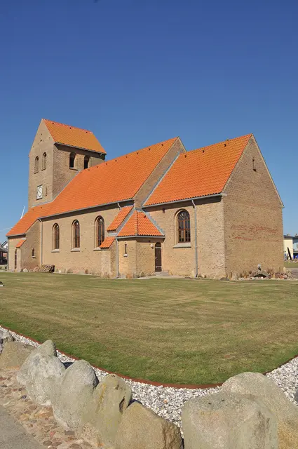 Die Helligåndskirken (auch Hvide Sande Kirke genannt) ist eine evangelisch-lutherische Kirche im dänischen Fischerort Hvide