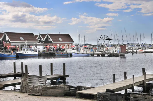 Der Hafen von Bork Havn am Südostufer des Ringkøbing Fjords in Dänemark